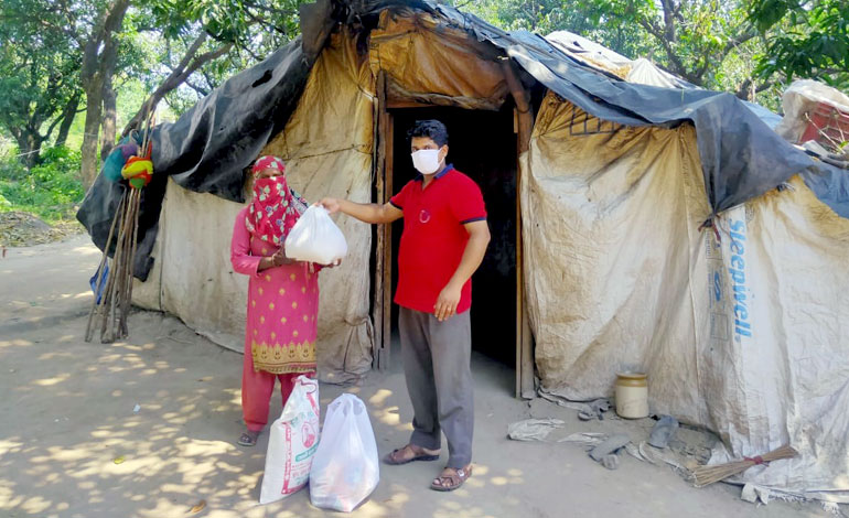 Grocery-Items-Distribution-to-Poor-Families